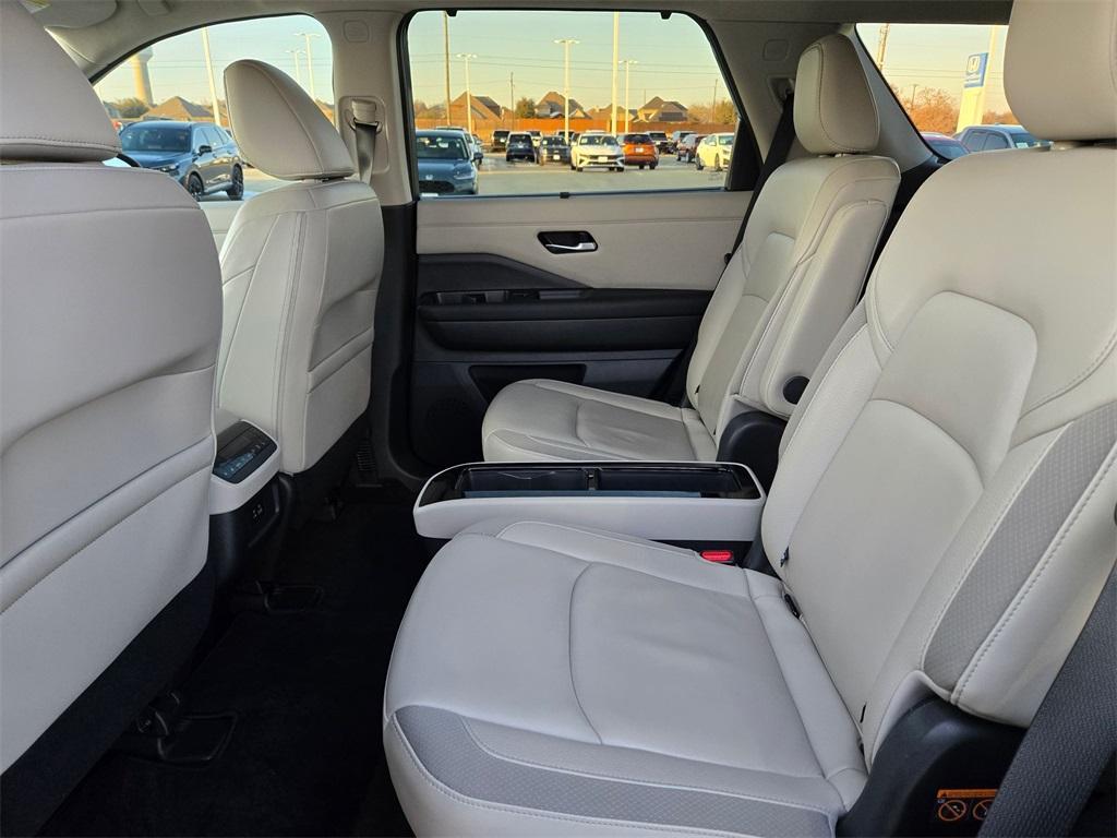 used 2023 Nissan Pathfinder car, priced at $28,284
