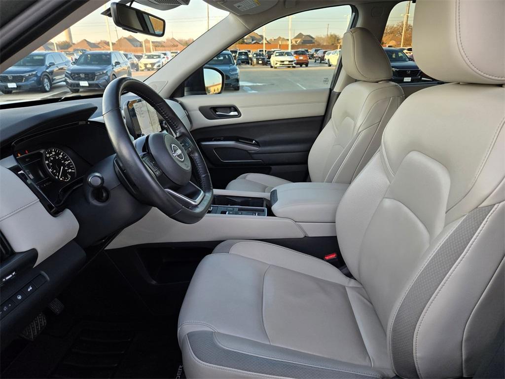 used 2023 Nissan Pathfinder car, priced at $28,284