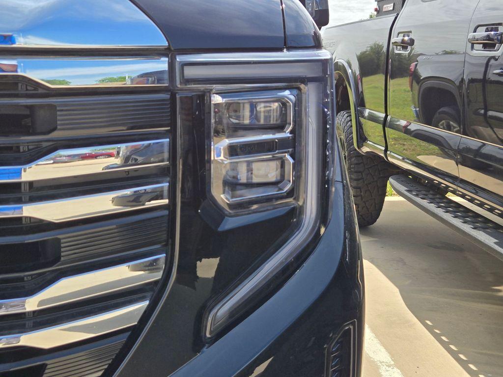 used 2024 GMC Sierra 1500 car, priced at $46,200