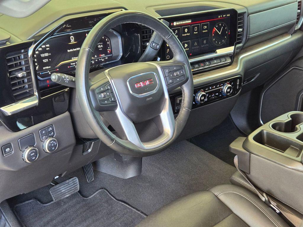 used 2025 GMC Sierra 1500 car, priced at $40,152