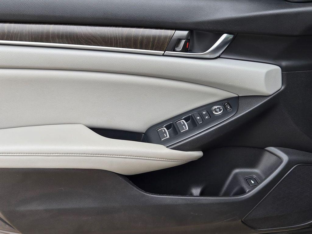 used 2019 Honda Accord Hybrid car, priced at $16,999