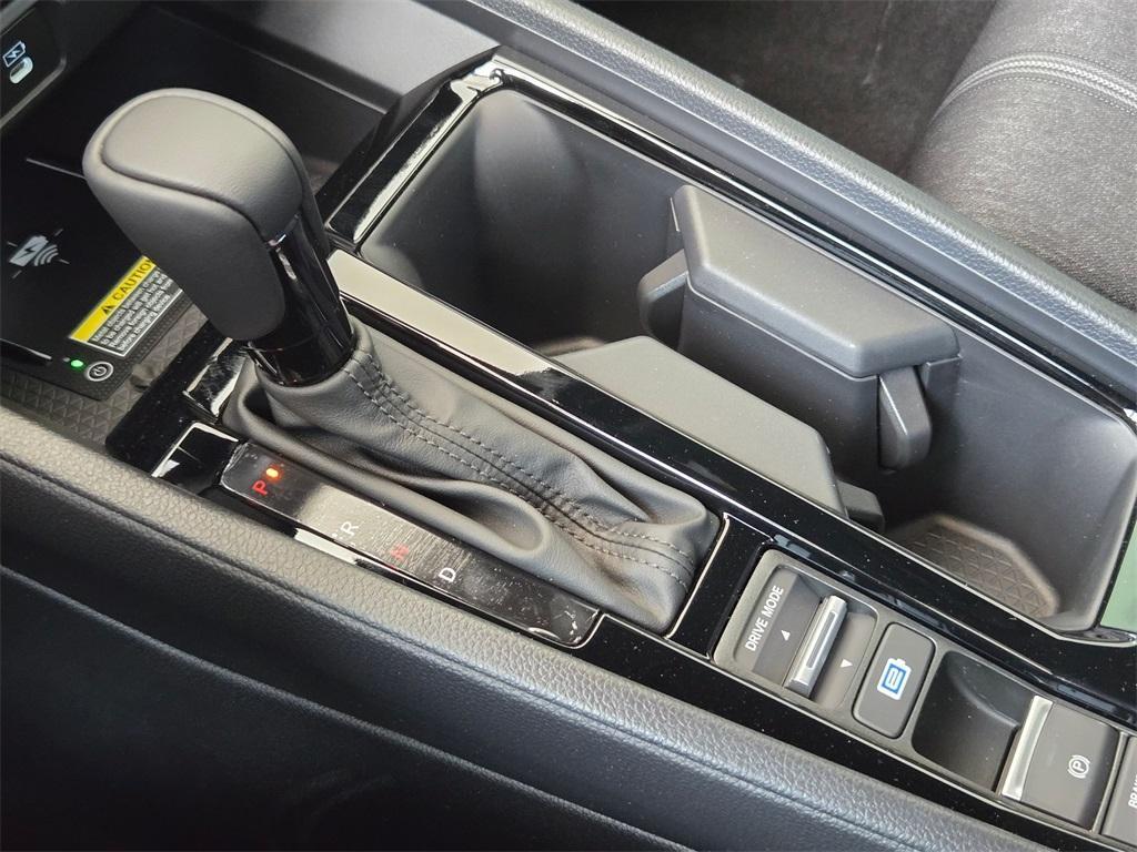 new 2025 Honda Accord Hybrid car, priced at $33,858