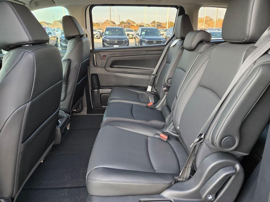 new 2026 Honda Odyssey car, priced at $42,263