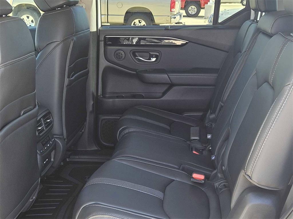 new 2025 Honda Pilot car, priced at $46,253