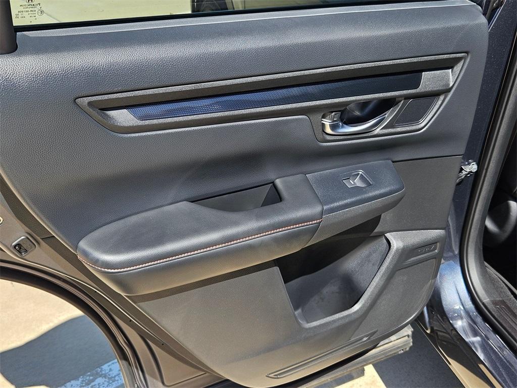 new 2025 Honda CR-V Hybrid car, priced at $38,181