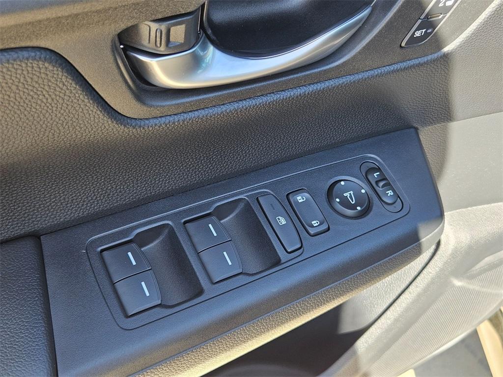 new 2025 Honda CR-V Hybrid car, priced at $38,181