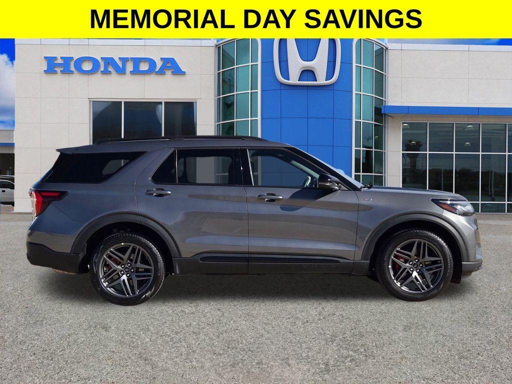 used 2025 Ford Explorer car, priced at $38,587