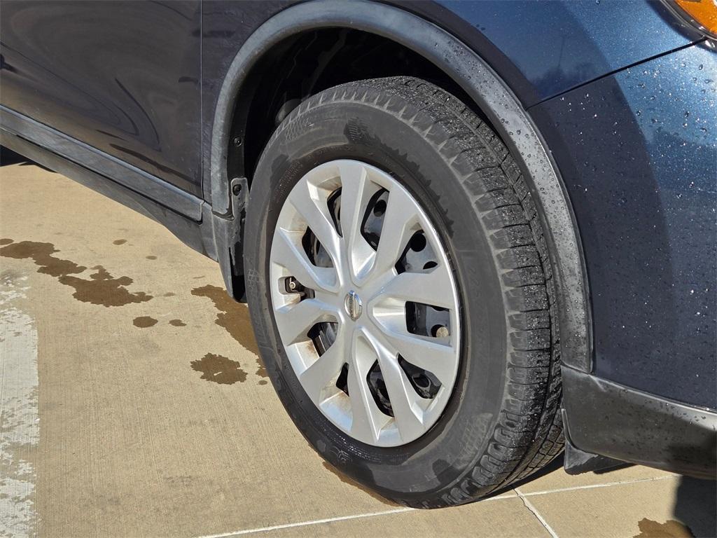 used 2016 Nissan Rogue car, priced at $10,882