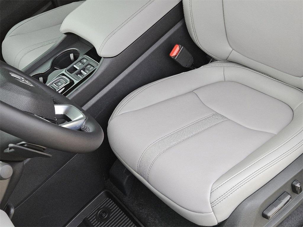 new 2025 Honda Pilot car, priced at $44,443