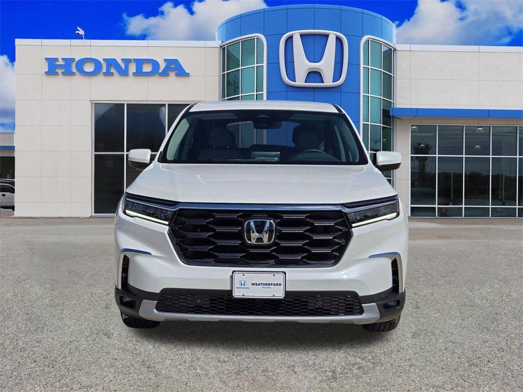 new 2025 Honda Pilot car, priced at $44,443