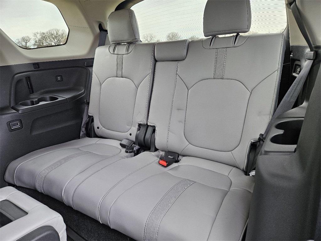 new 2025 Honda Pilot car, priced at $44,443