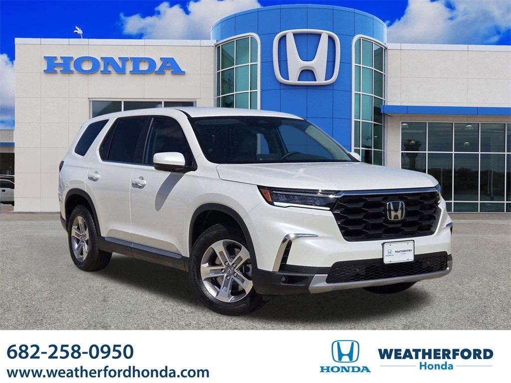 new 2025 Honda Pilot car, priced at $44,443