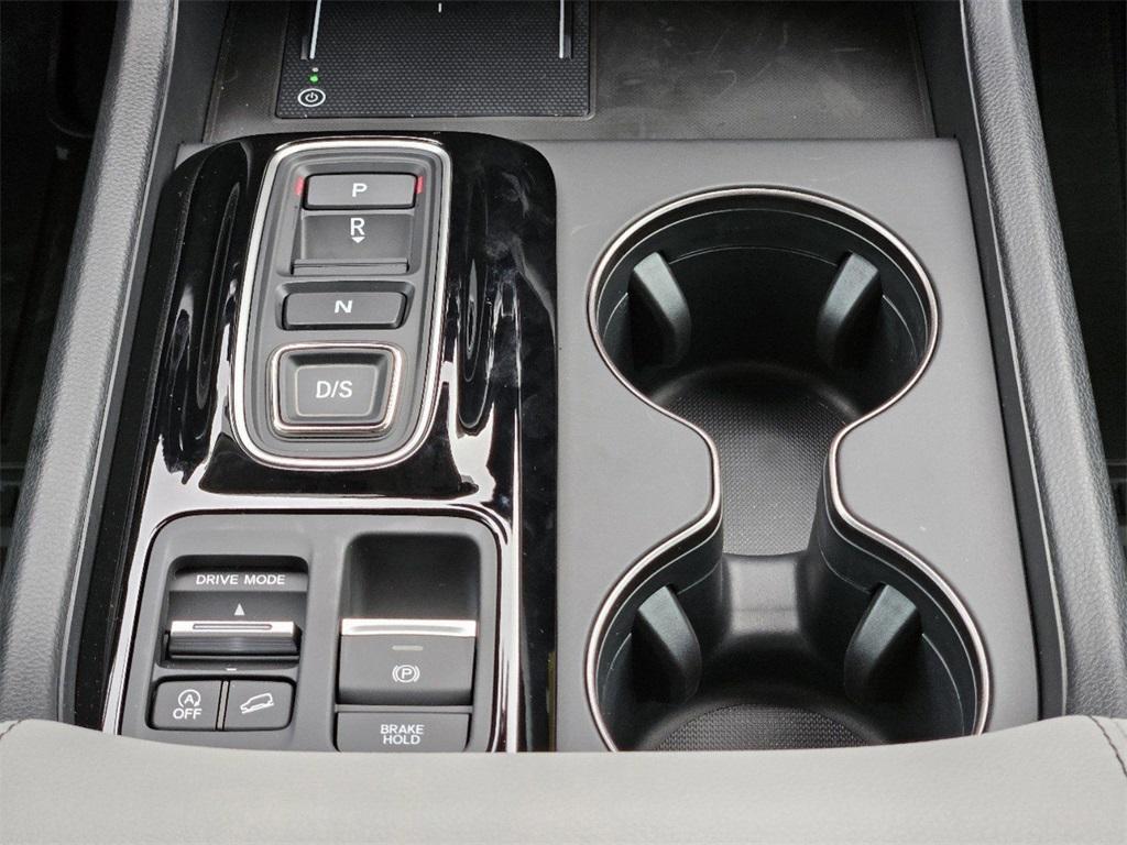 new 2025 Honda Pilot car, priced at $44,443