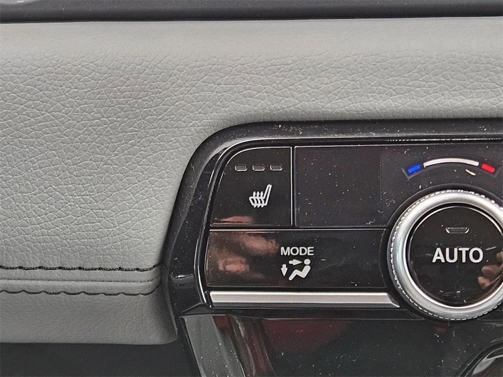 new 2025 Honda Pilot car, priced at $44,443