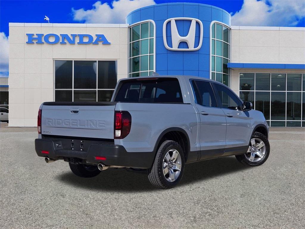 used 2025 Honda Ridgeline car, priced at $36,813