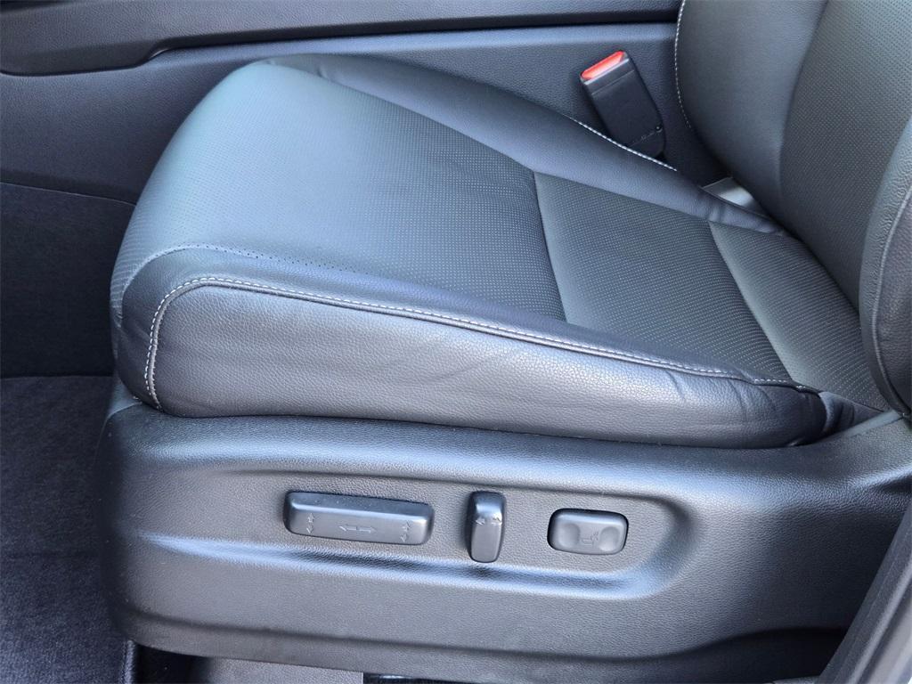 used 2025 Honda Ridgeline car, priced at $36,813