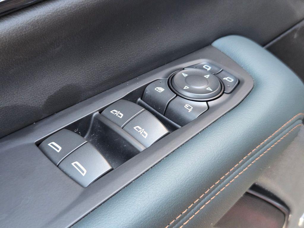 used 2025 GMC Yukon XL car, priced at $72,605