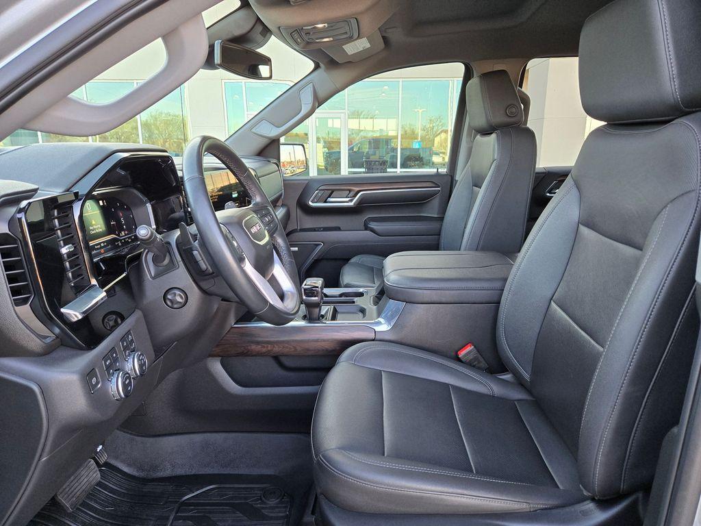 used 2023 GMC Sierra 1500 car, priced at $42,838