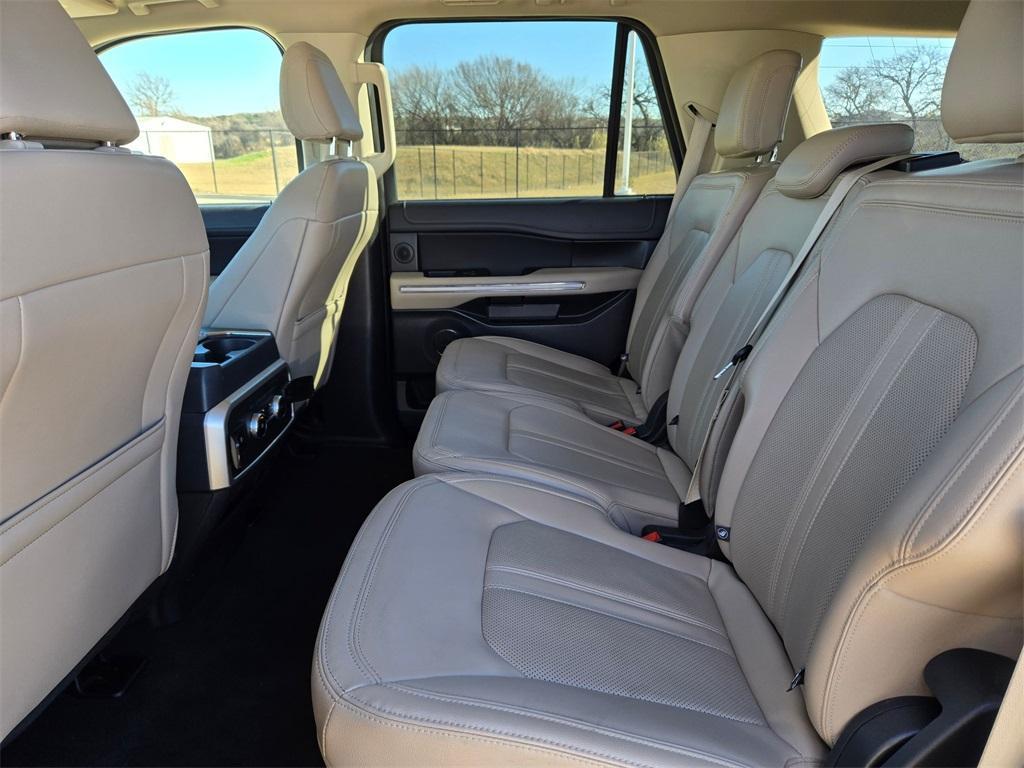 used 2024 Ford Expedition car, priced at $45,940