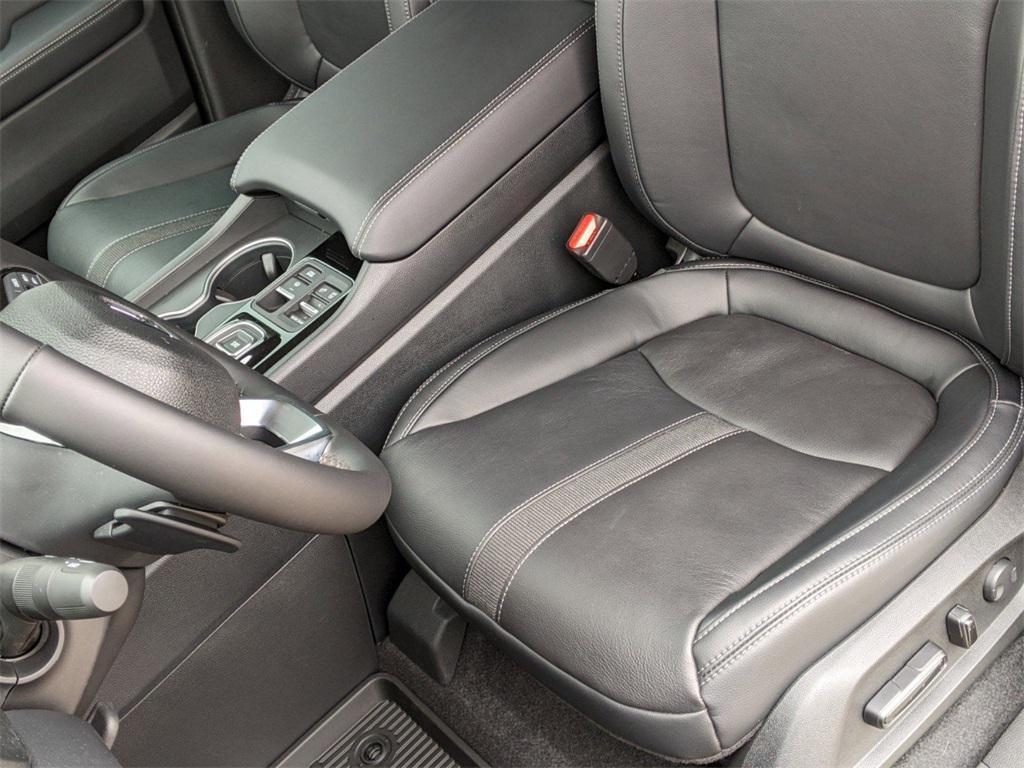 new 2025 Honda Pilot car, priced at $46,042