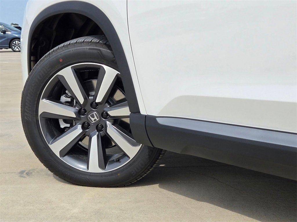 new 2025 Honda Pilot car, priced at $46,042
