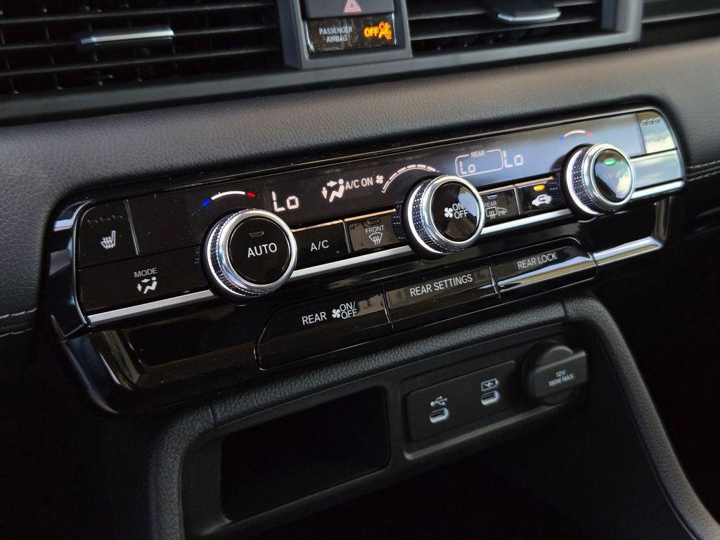 new 2026 Honda Pilot car, priced at $44,321