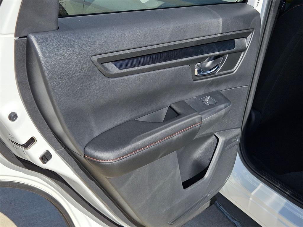 new 2026 Honda CR-V Hybrid car, priced at $35,901