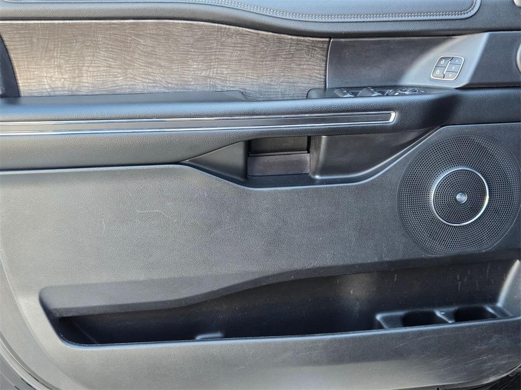 used 2021 Ford Expedition car, priced at $28,859