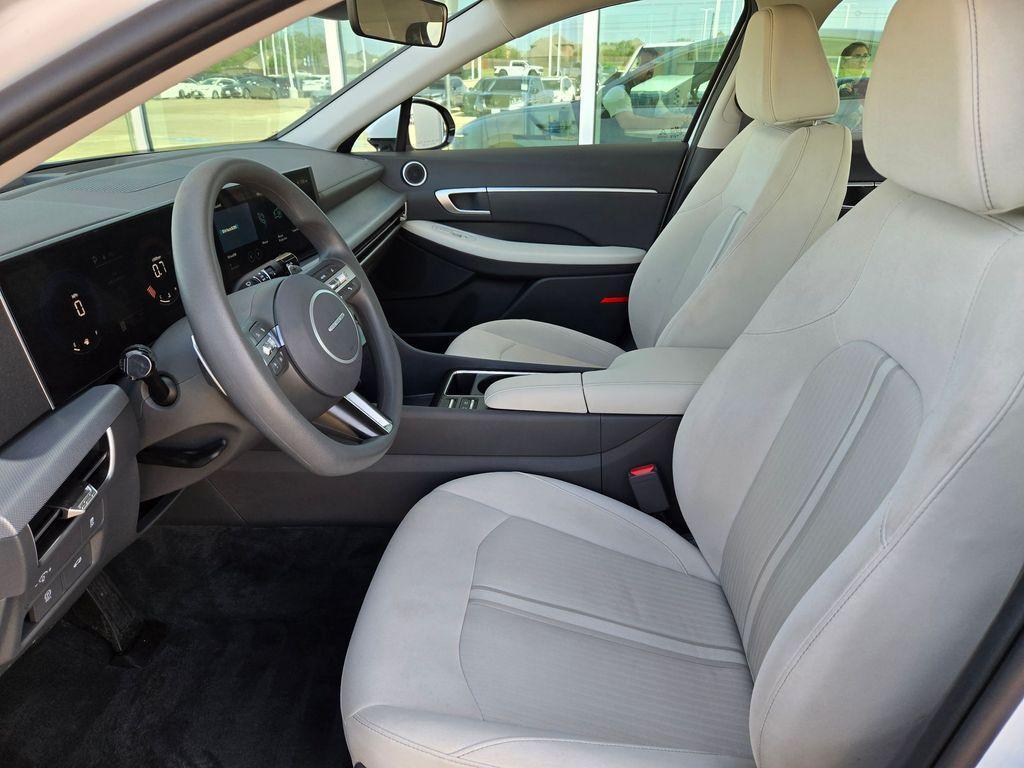 used 2025 Hyundai Sonata car, priced at $22,098