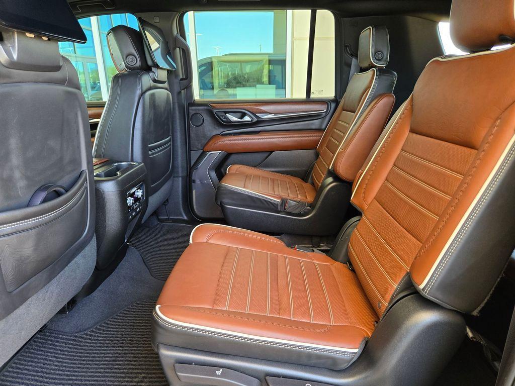 used 2023 GMC Yukon XL car, priced at $69,273