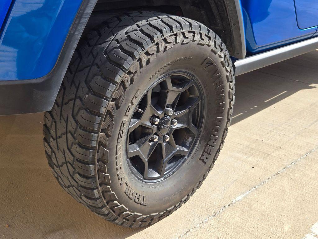 used 2021 Jeep Gladiator car, priced at $25,949