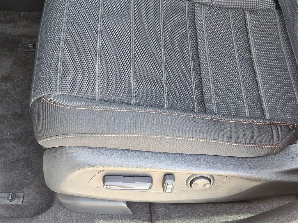 new 2026 Honda CR-V Hybrid car, priced at $35,542