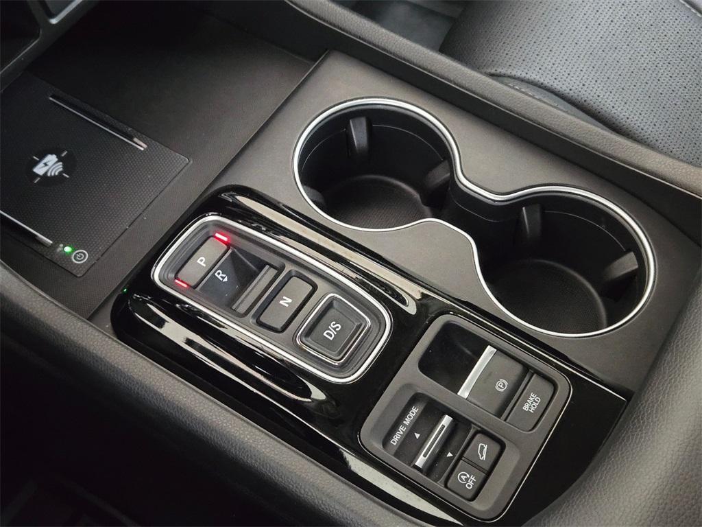 used 2025 Honda Pilot car, priced at $44,553