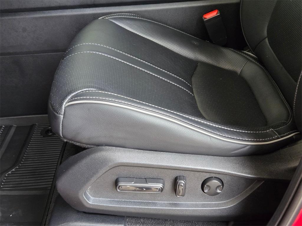 used 2025 Honda Pilot car, priced at $44,553