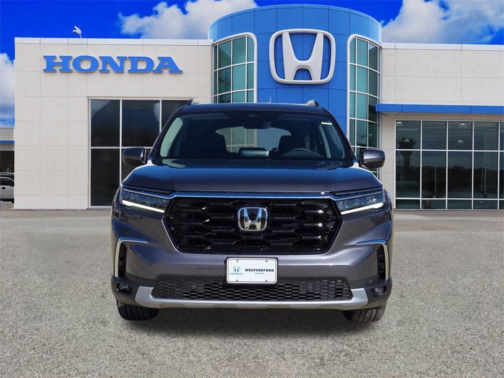 new 2025 Honda Pilot car, priced at $46,075