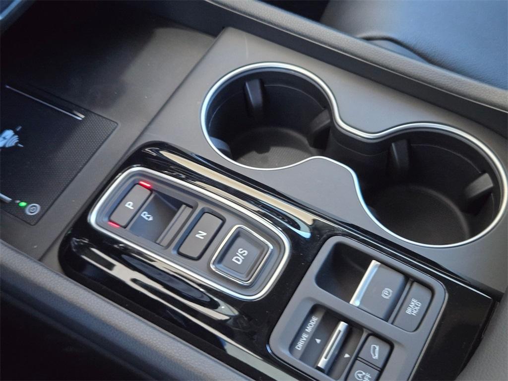 new 2025 Honda Pilot car, priced at $46,075