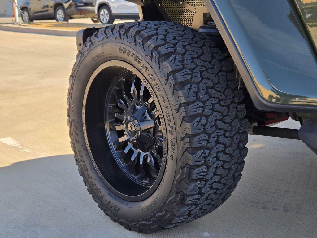 used 2020 Jeep Wrangler Unlimited car, priced at $33,974