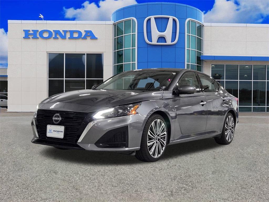 used 2023 Nissan Altima car, priced at $22,322