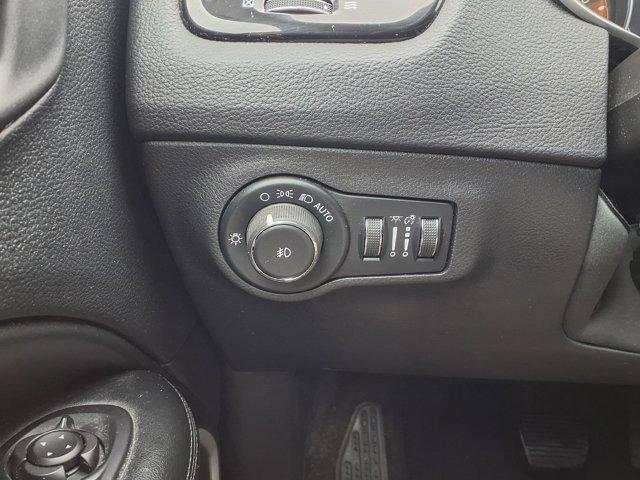 used 2019 Jeep Compass car, priced at $13,220