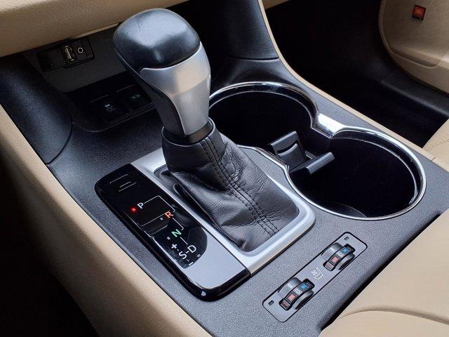 used 2016 Toyota Highlander car, priced at $25,220
