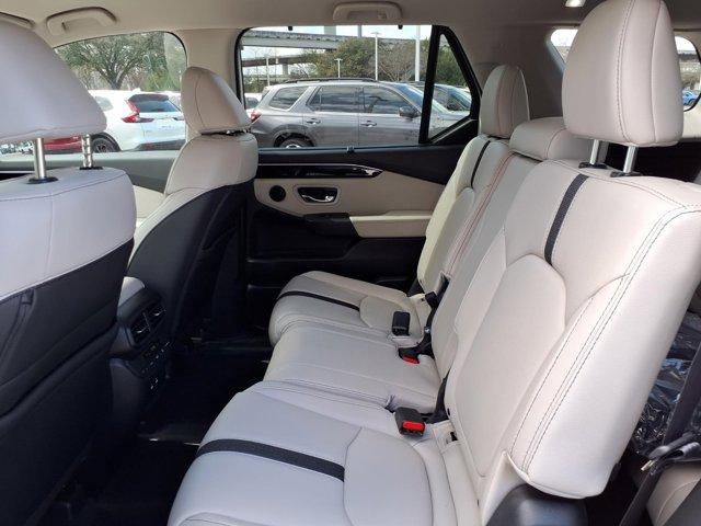 new 2026 Honda Pilot car, priced at $46,215