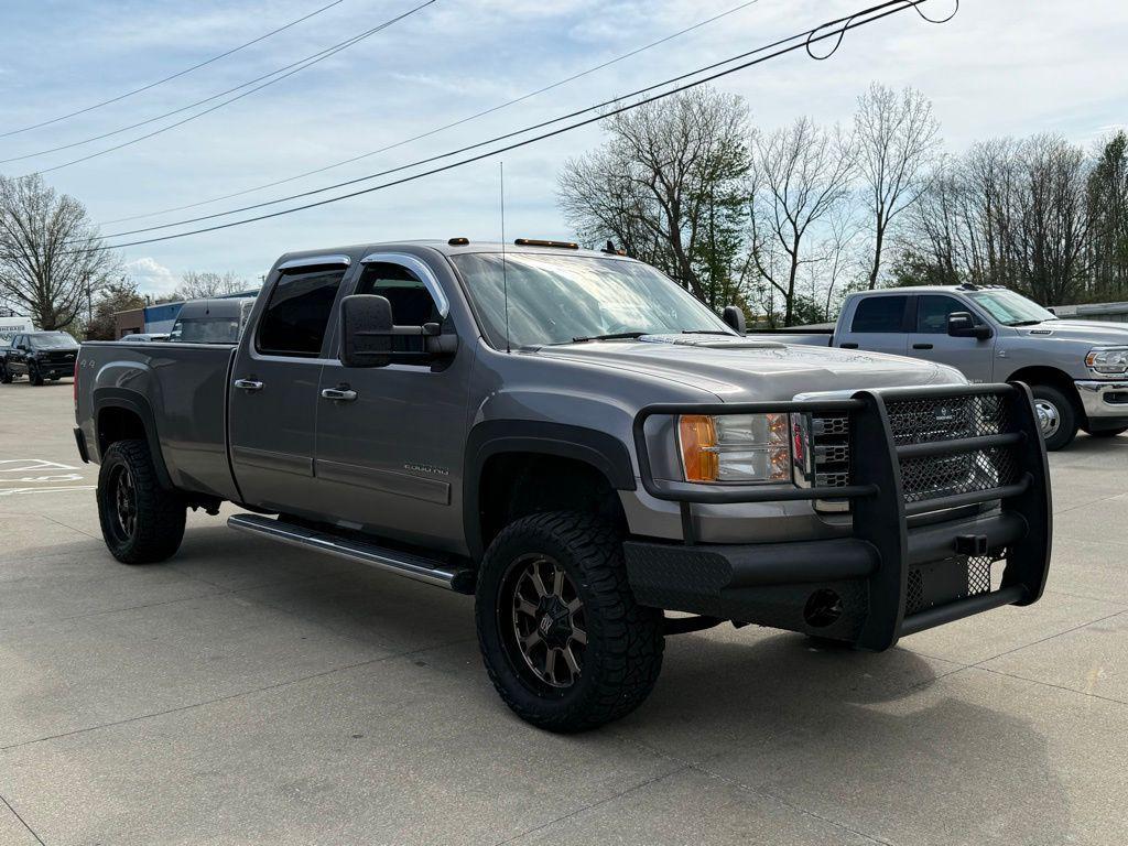 used 2013 GMC Sierra 2500 car, priced at $17,485