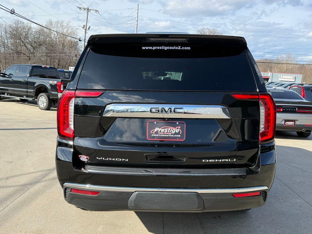 used 2022 GMC Yukon XL car, priced at $35,900