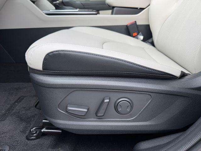 new 2026 Kia Sportage car, priced at $30,551