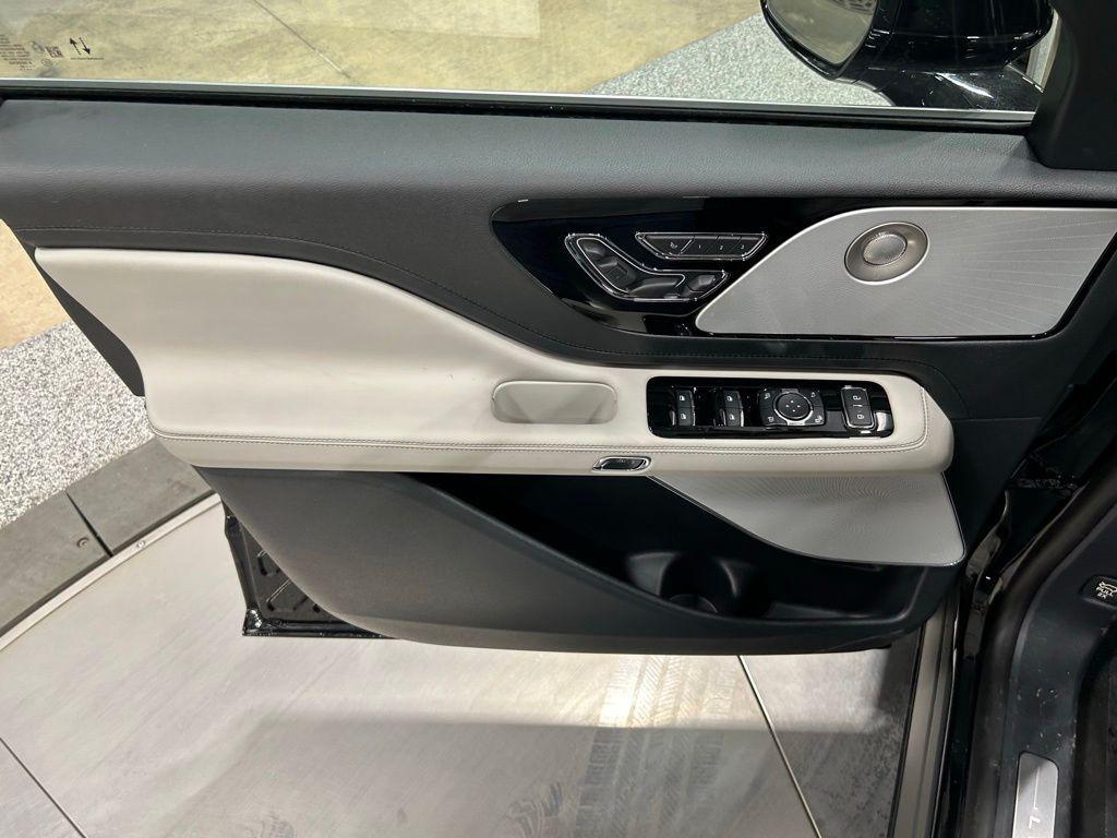 new 2026 Lincoln Aviator car, priced at $75,380