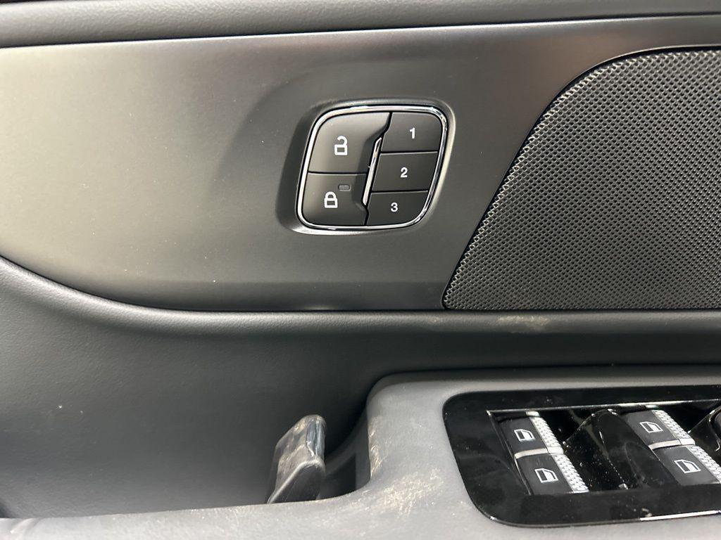 new 2026 Lincoln Nautilus car, priced at $69,914