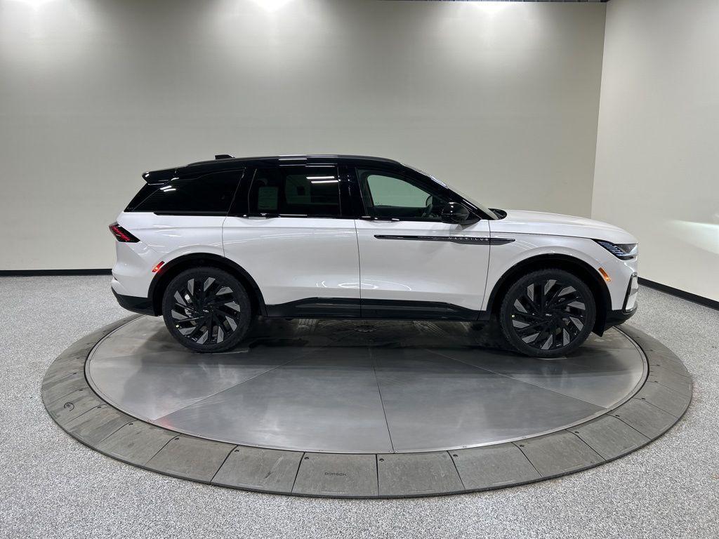 new 2026 Lincoln Nautilus car, priced at $78,433