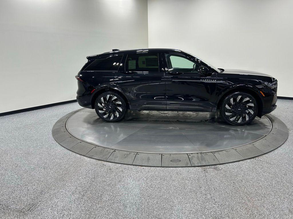 new 2026 Lincoln Nautilus car, priced at $76,401
