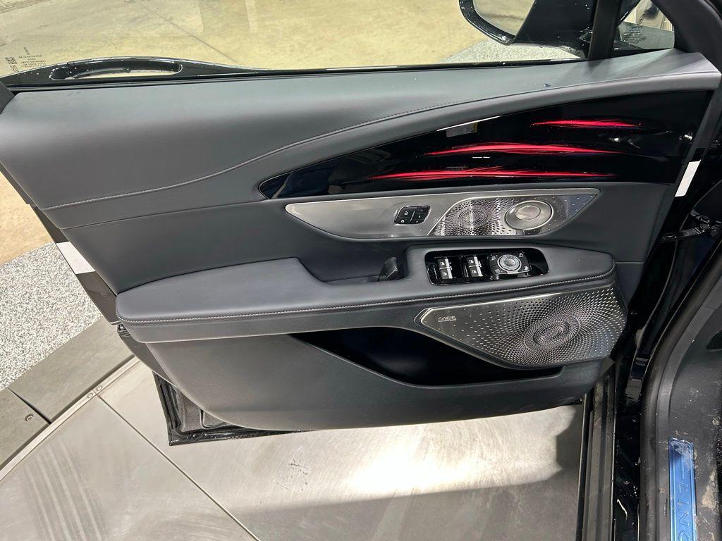 new 2026 Lincoln Nautilus car, priced at $76,401