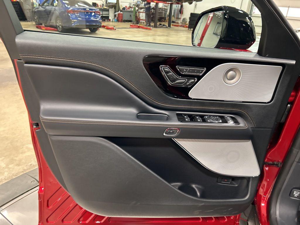 new 2026 Lincoln Aviator car, priced at $98,375